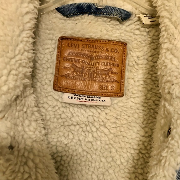 Levi’s Premium Women’s Ex Boyfriend Sherpa Jean Jacket - Size S - Picture 4 of 4